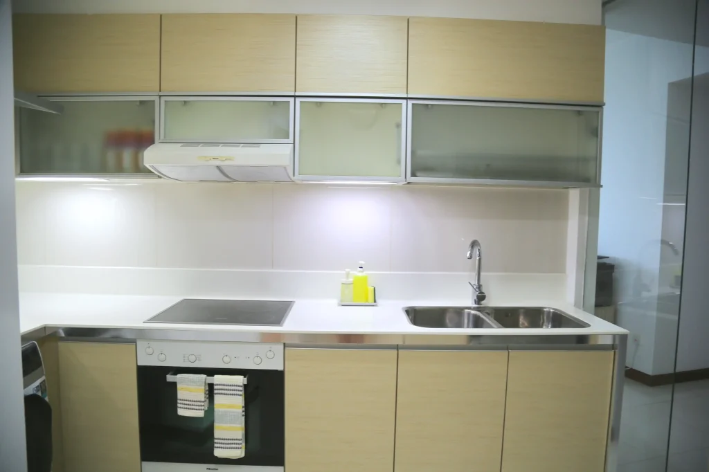 Full kitchen setup in serviced apartment